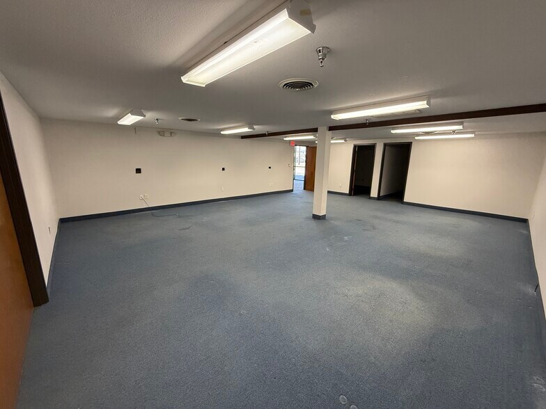 1811 Shady Oaks Dr, Denton, TX à louer - Photo de l’immeuble – Image 3 sur 4