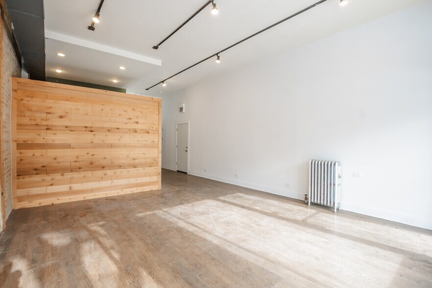 1928 W Montrose Ave, Chicago, IL à louer - Photo de l’immeuble – Image 3 sur 28