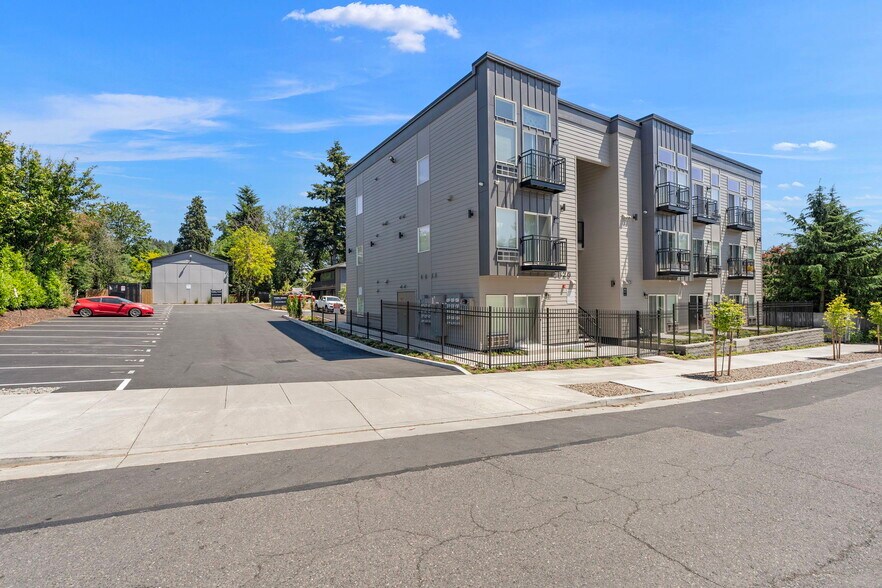 3254 SE 90th Pl, Portland, OR à vendre - Photo de l’immeuble – Image 2 sur 68