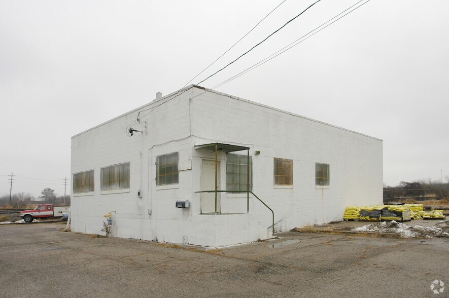 4304 Groves Rd, Columbus, OH à louer - Photo de l’immeuble – Image 1 sur 3