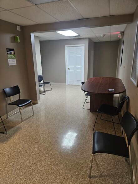 1552 Madison Ave, Covington, KY à vendre - Photo intérieure – Image 3 sur 9