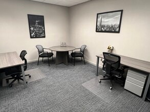 600 Boulevard S, Huntsville, AL à louer Photo intérieure– Image 1 sur 5