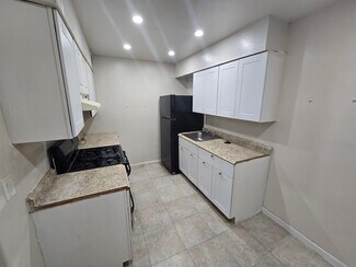 Plus de détails pour 5100 Pebble Beach Blvd, Las Vegas, NV - Logement à vendre