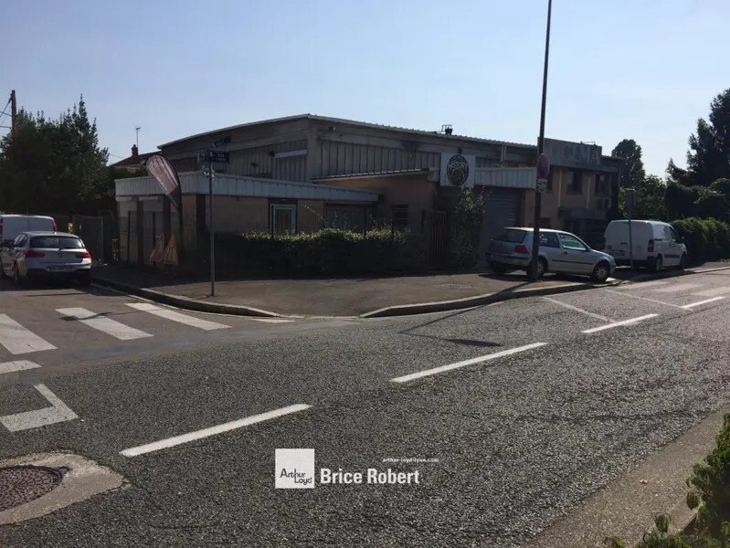 13 Rue Du Canal, Villeurbanne à louer Photo de l’immeuble– Image 1 sur 7
