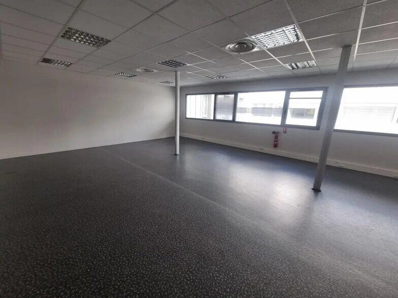 Bureau dans Carquefou à louer - Photo de l’immeuble – Image 2 sur 6