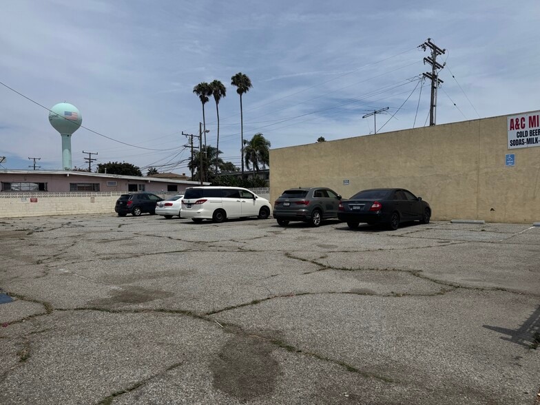 4679 W El Segundo Blvd, Hawthorne, CA à vendre - Photo intérieure – Image 3 sur 12
