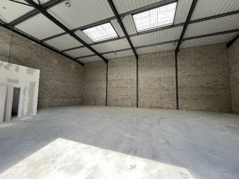 Local d’activités dans Ercuis à louer Photo de l’immeuble– Image 1 sur 14