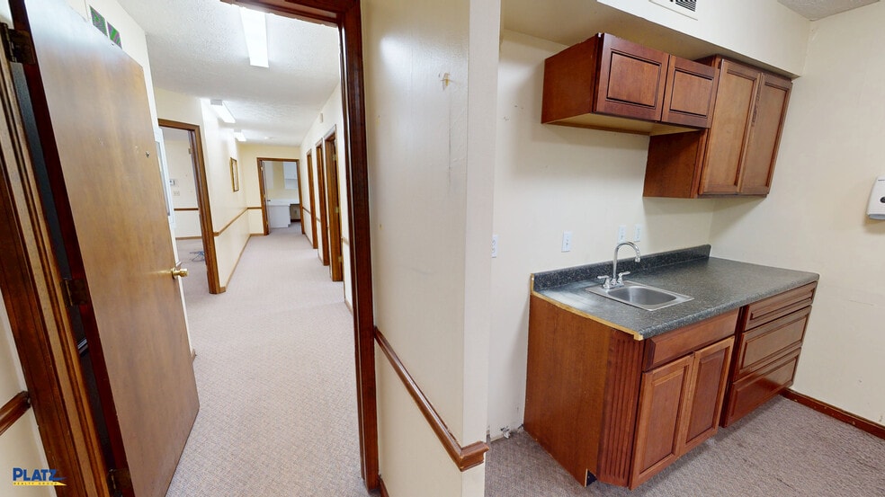 3646 Starr Centre Dr, Canfield, OH à louer - Photo de l’immeuble – Image 2 sur 15