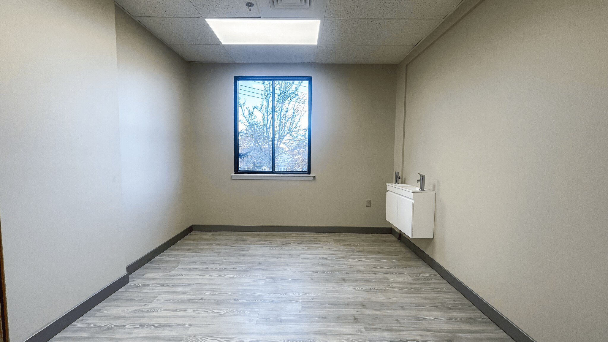 210 Pomeroy Ave, Meriden, CT à louer Photo intérieure– Image 1 sur 6