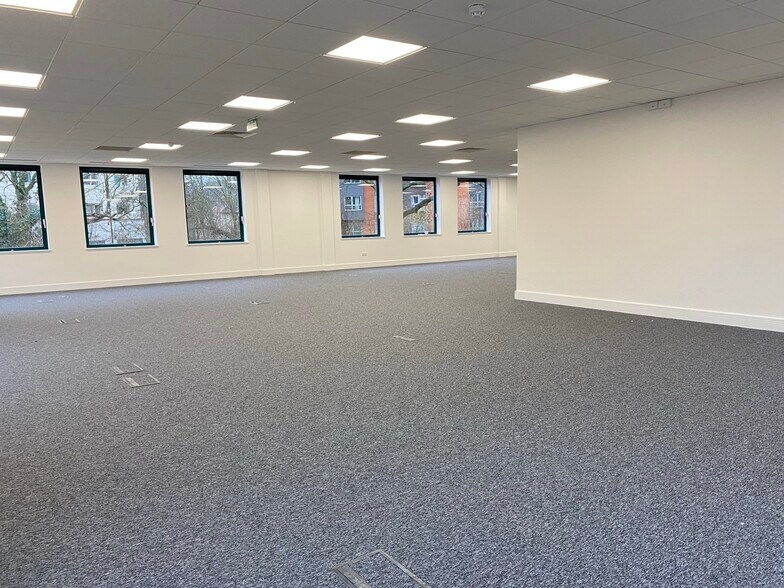 106 High St, Crawley à louer - Photo intérieure – Image 3 sur 3