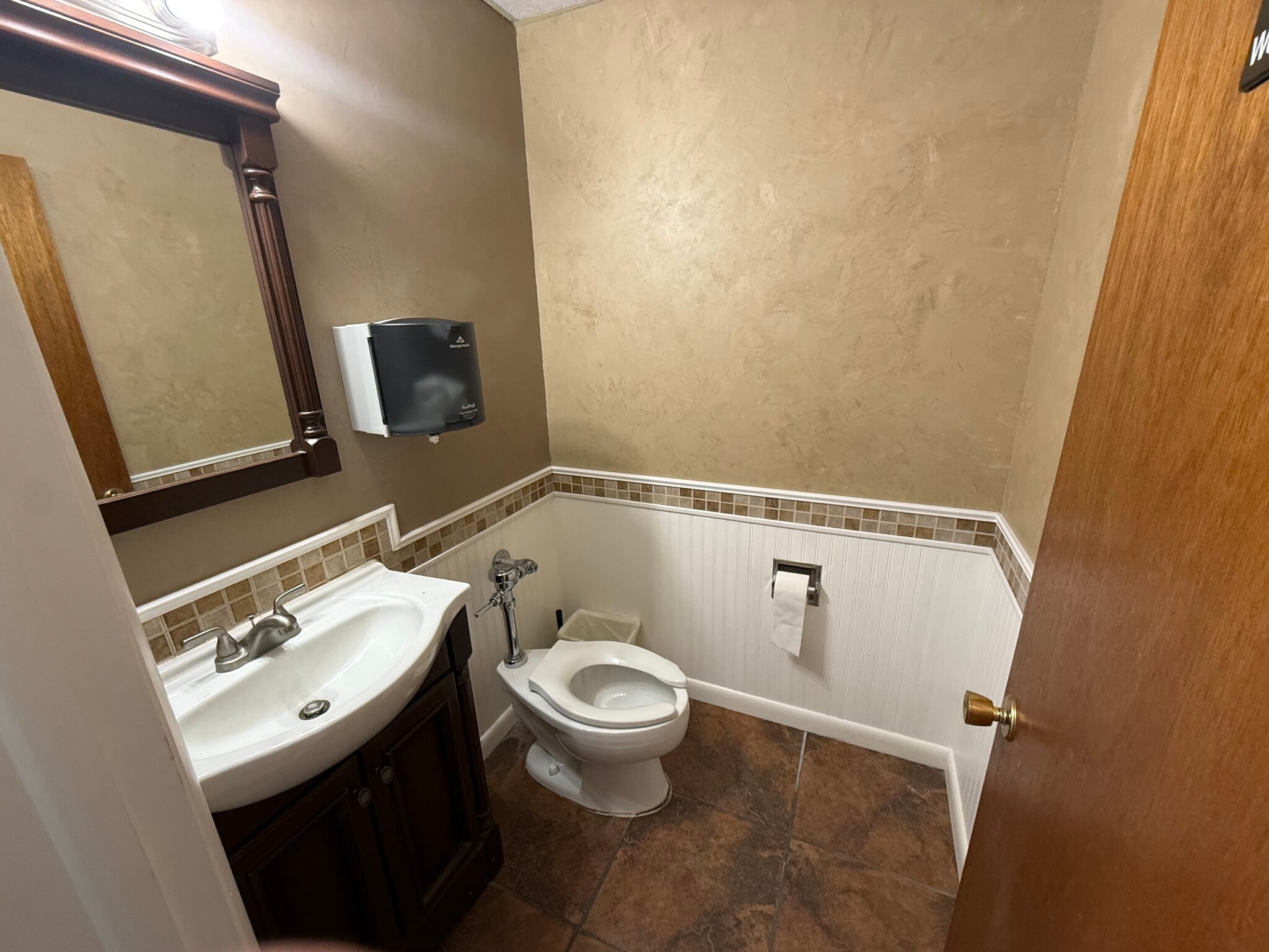 547-589 N Main St, Layton, UT à louer Photo intérieure– Image 1 sur 18