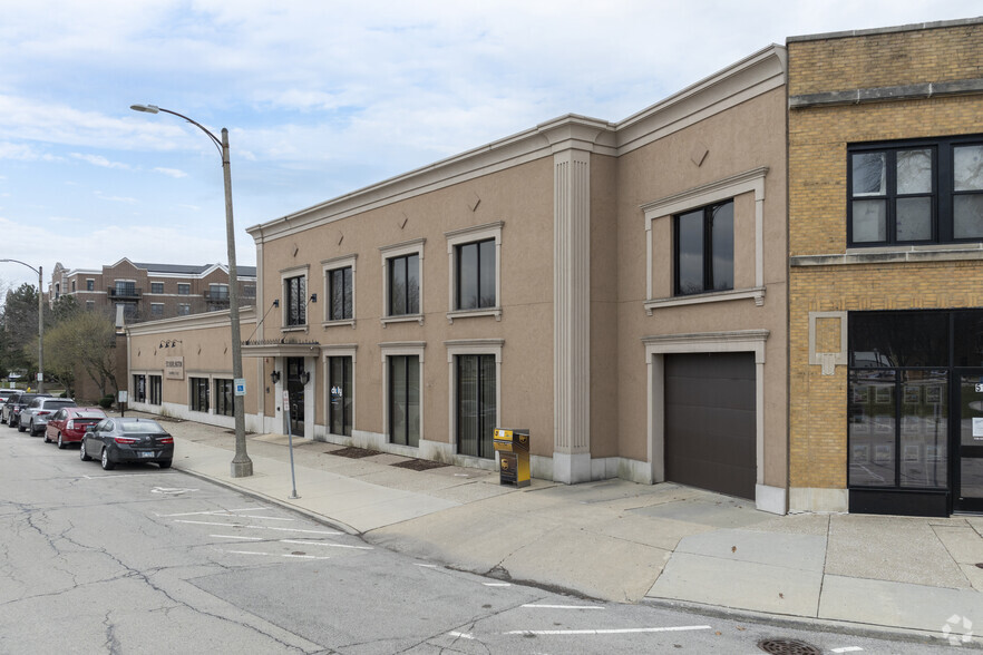 512 W Burlington Ave, La Grange, IL à louer - Photo de l’immeuble – Image 1 sur 7