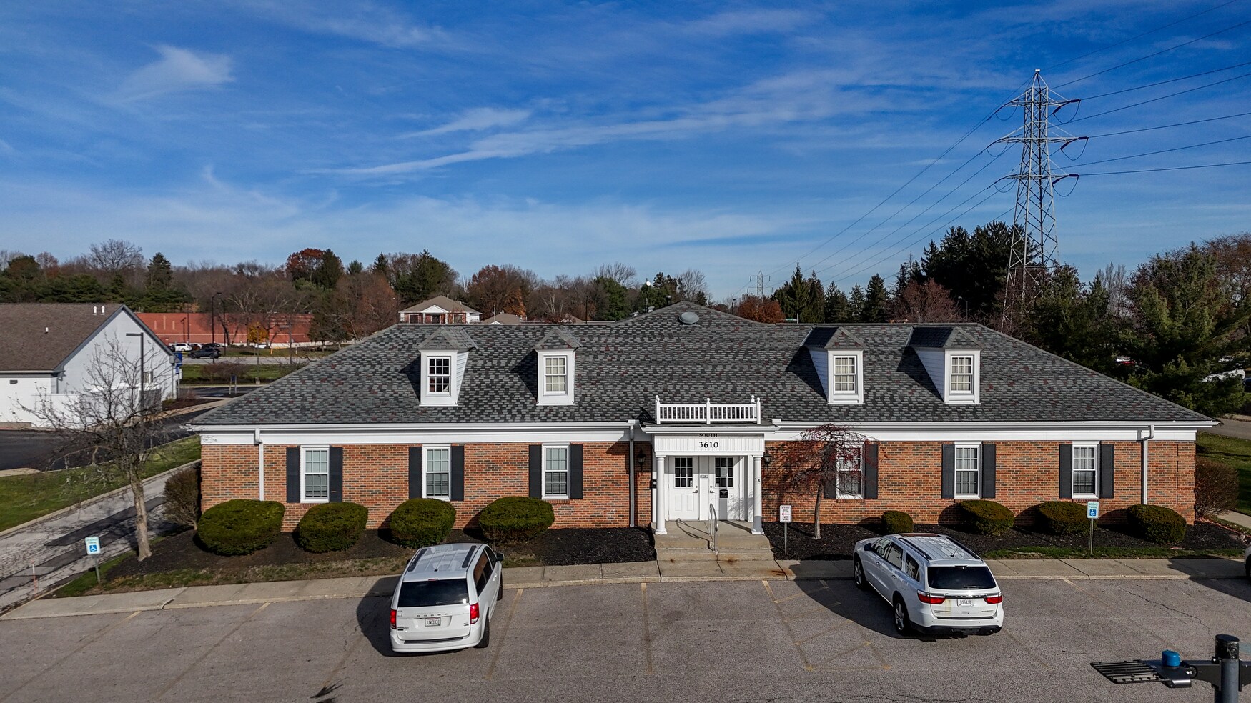 3610 W Market St, Fairlawn, OH à louer Photo principale– Image 1 sur 18