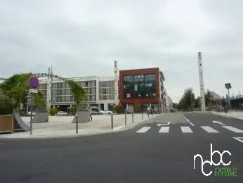 Local commercial dans Chalon-sur-Saône à louer - Photo de l’immeuble – Image 1 sur 2