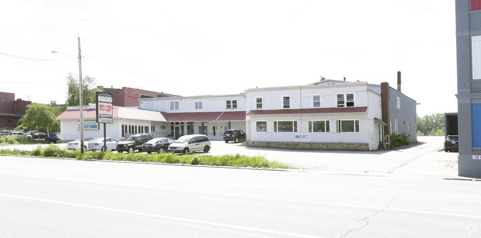 943-953 W 12th St, Erie, PA à louer - Photo de l’immeuble – Image 3 sur 4