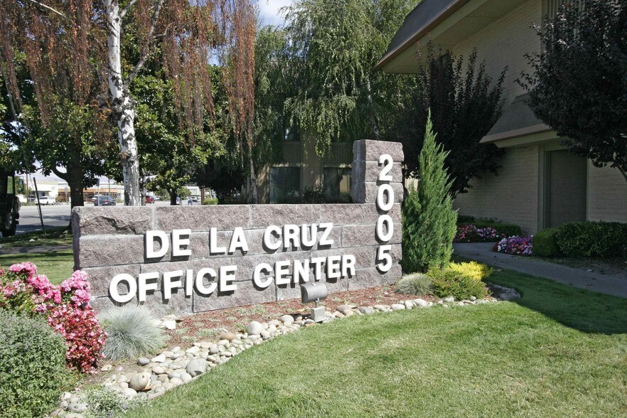 2005 De la Cruz Blvd, Santa Clara, CA à louer - Photo de l’immeuble – Image 2 sur 7