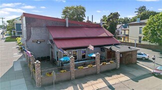 Plus de détails pour 49-51 W Bridge St, Oswego, NY - Local commercial à vendre