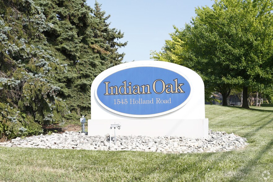 1545 Holland Rd, Maumee, OH à louer - Photo de l’immeuble – Image 3 sur 6