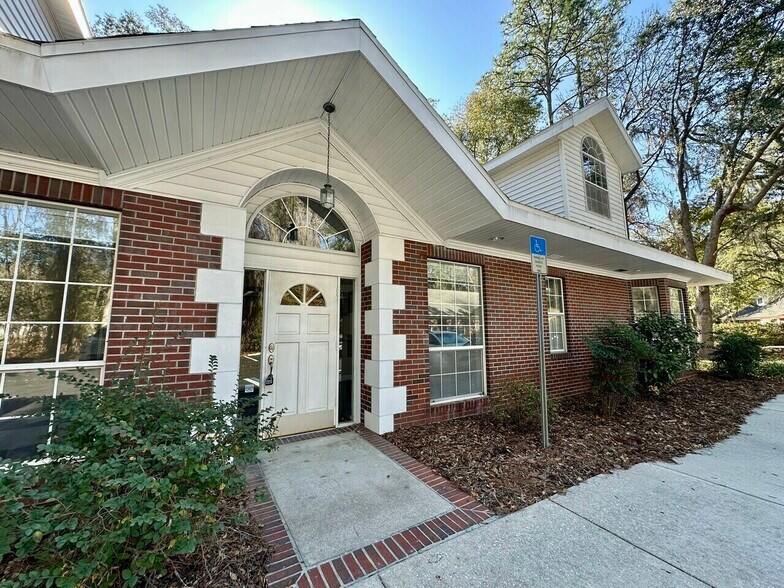 5622 NW 43rd St, Gainesville, FL à vendre - Photo de l’immeuble – Image 2 sur 26