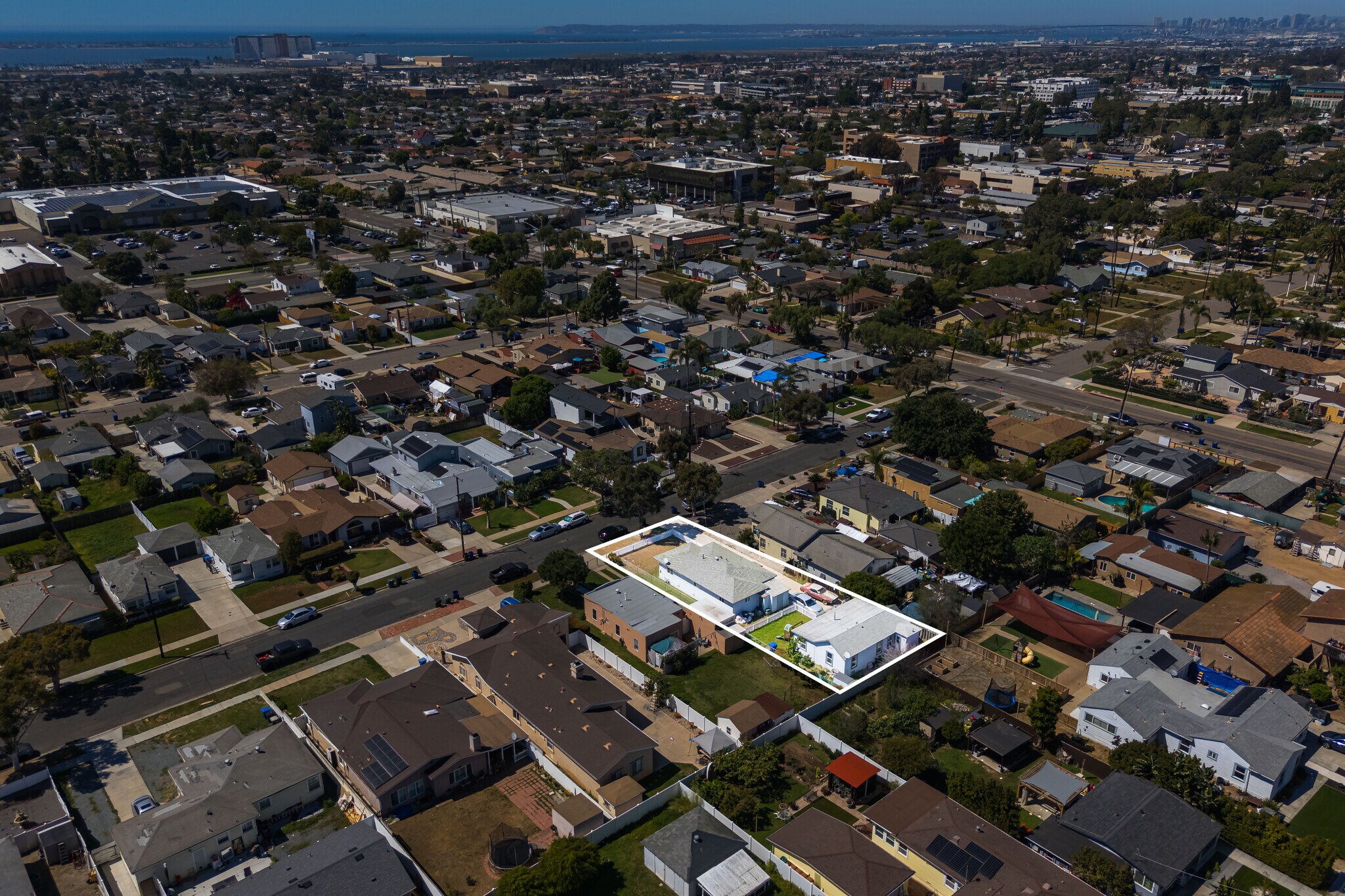 721 Del Mar Ave, Chula Vista, CA à vendre Photo principale– Image 1 sur 34