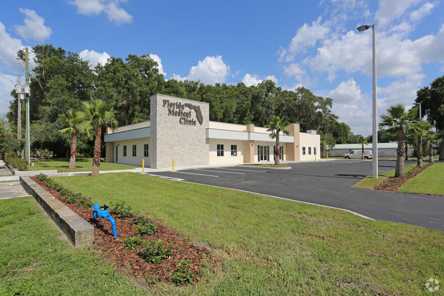 6606 Stadium Dr, Zephyrhills, FL à vendre - Photo de l’immeuble – Image 2 sur 31