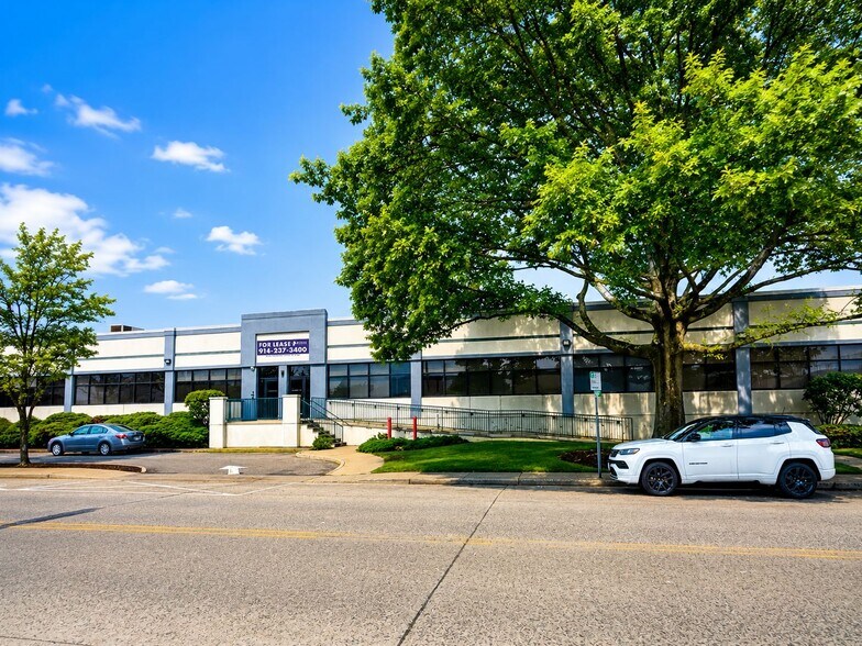 57 Harbor View Ave, Stamford, CT à louer - Photo de l’immeuble – Image 2 sur 8