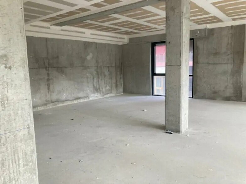 Bureau dans L'ILE-SAINT-DENIS à vendre - Photo intérieure – Image 3 sur 7