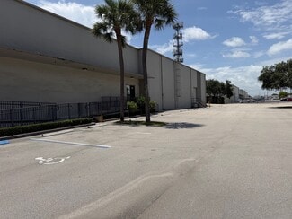 Plus de détails pour 150 W Yamato Rd, Boca Raton, FL - Industriel/Logistique à vendre