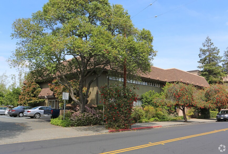 2415 High School Ave, Concord, CA à louer - Photo principale – Image 1 sur 6