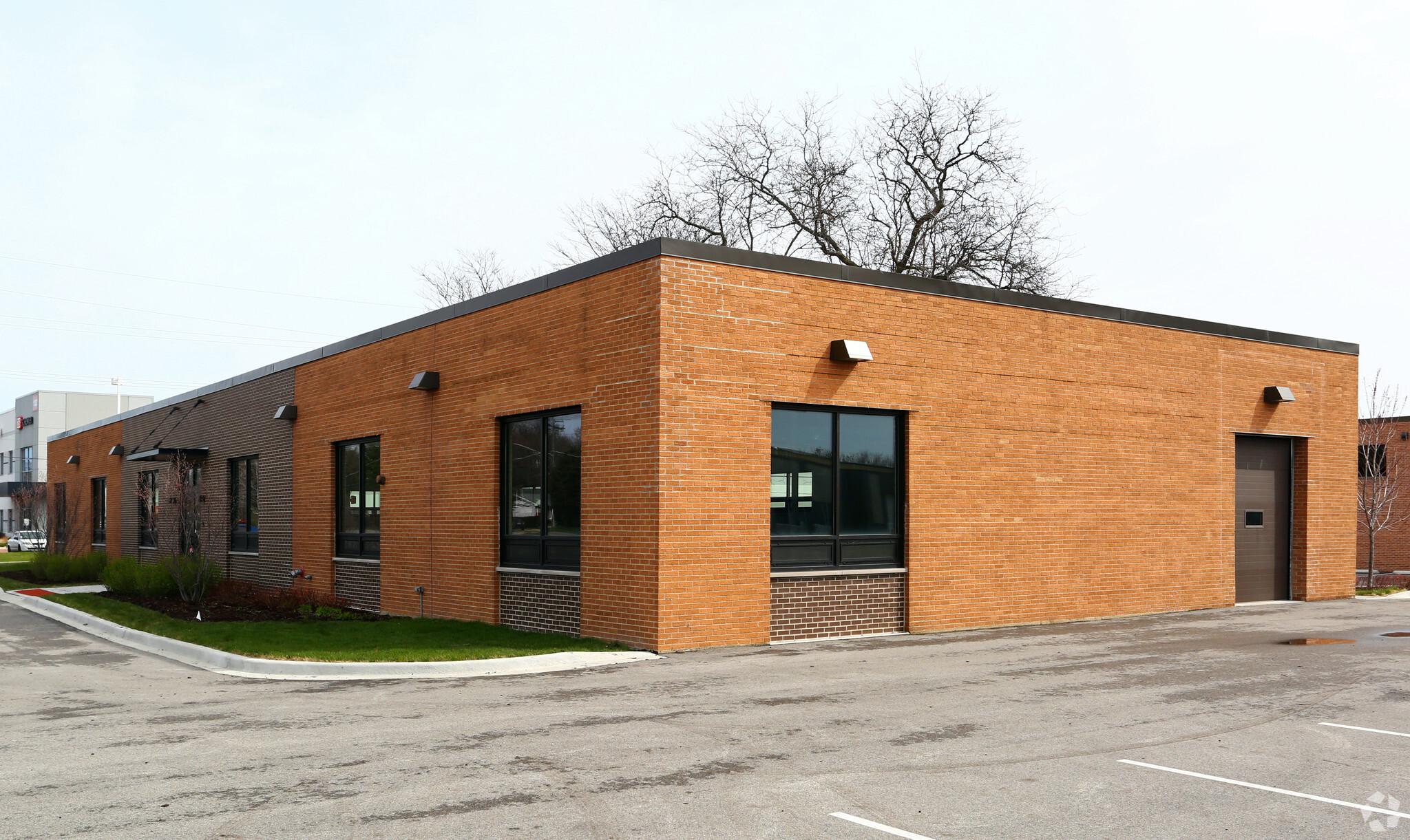 1505 S Mt Prospect Rd, Des Plaines, IL à louer Photo principale– Image 1 sur 9