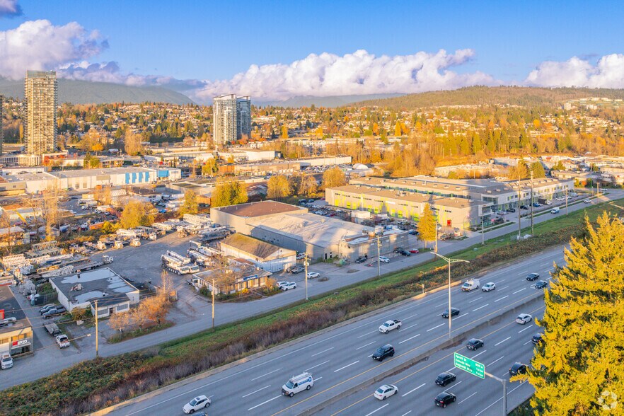 5371 Regent St, Burnaby, BC à vendre - Aérien – Image 2 sur 4