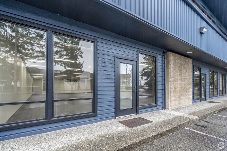 12334 Northup Way, Bellevue, WA à louer - Photo de l’immeuble – Image 3 sur 9