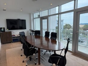657 South Dr, Miami Springs, FL à louer Photo intérieure– Image 1 sur 19