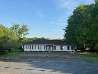 Plus de détails pour 121 Sparta Hwy, Eatonton, GA - Bureau à vendre