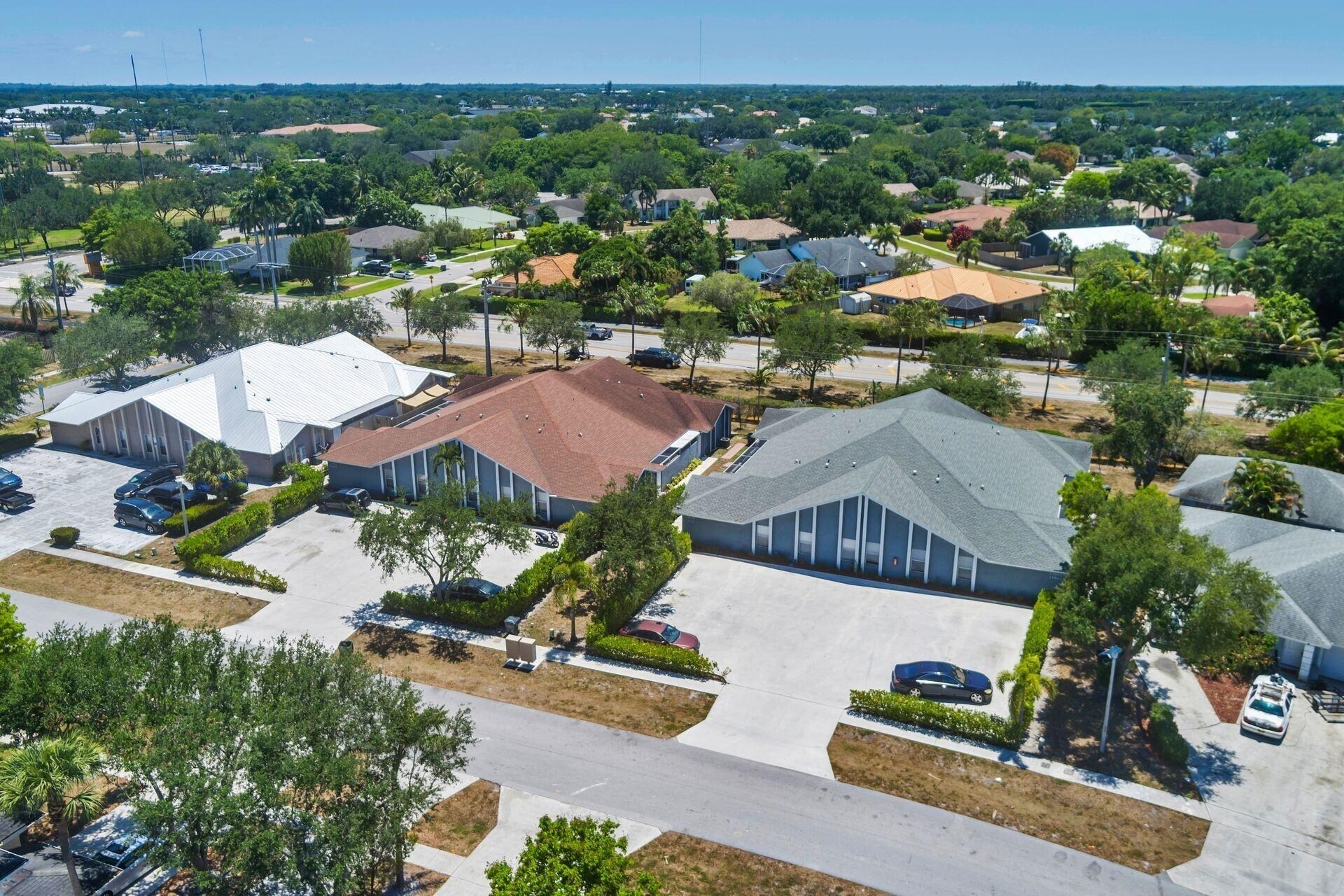 13908 Folkestone Cir, Wellington, FL à vendre Photo principale– Image 1 sur 34