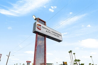 3101 N 10th St, McAllen, TX à louer Photo intérieure– Image 2 sur 12