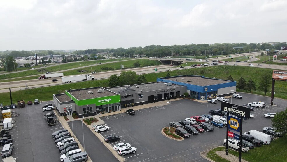 5335 E Frontage Rd NW, Rochester, MN à louer - Photo de l’immeuble – Image 3 sur 6
