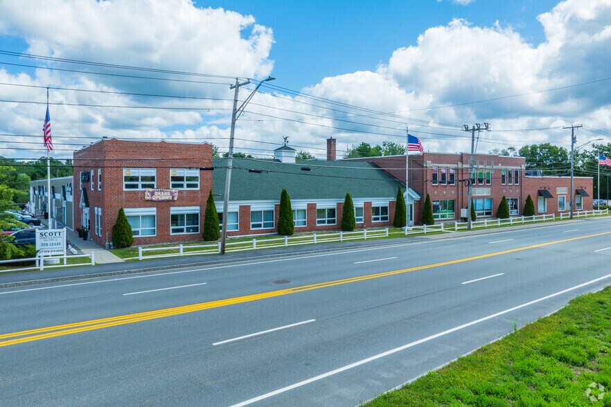19-23 S Broadway, Salem, NH à louer - Photo de l’immeuble – Image 2 sur 9