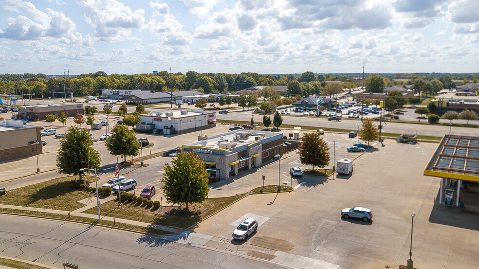 4300 Wabash Ave, Springfield, IL à vendre - Photo de l’immeuble – Image 2 sur 4