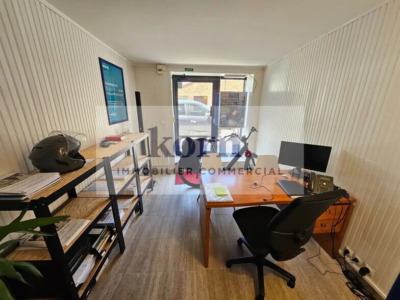 Local commercial dans Paris à louer - Photo de l’immeuble – Image 3 sur 7