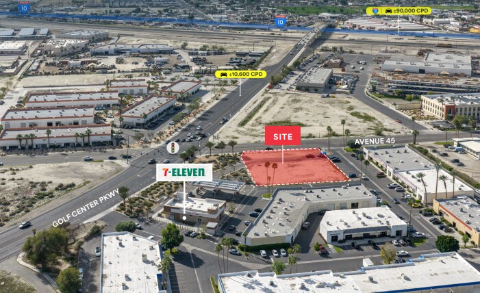 44917 Golf Center Pky, Indio, CA à vendre Photo principale– Image 1 sur 2