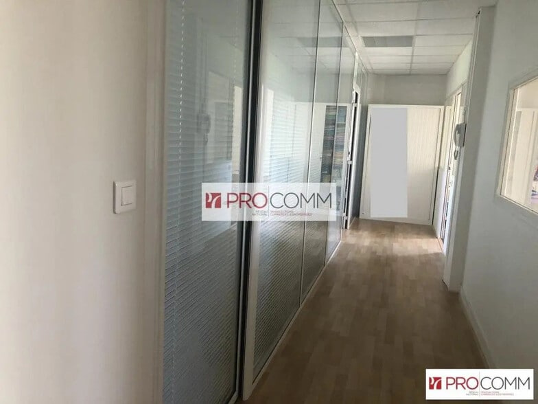 Bureau dans Chartres à louer - Photo de l’immeuble – Image 3 sur 12