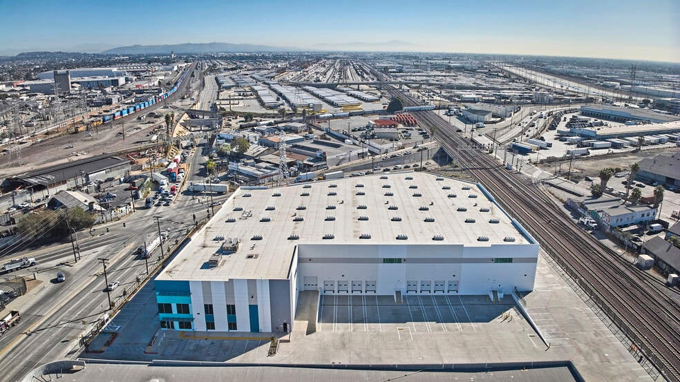 3270 E Washington Blvd, Los Angeles, CA à vendre - Aérien – Image 3 sur 17