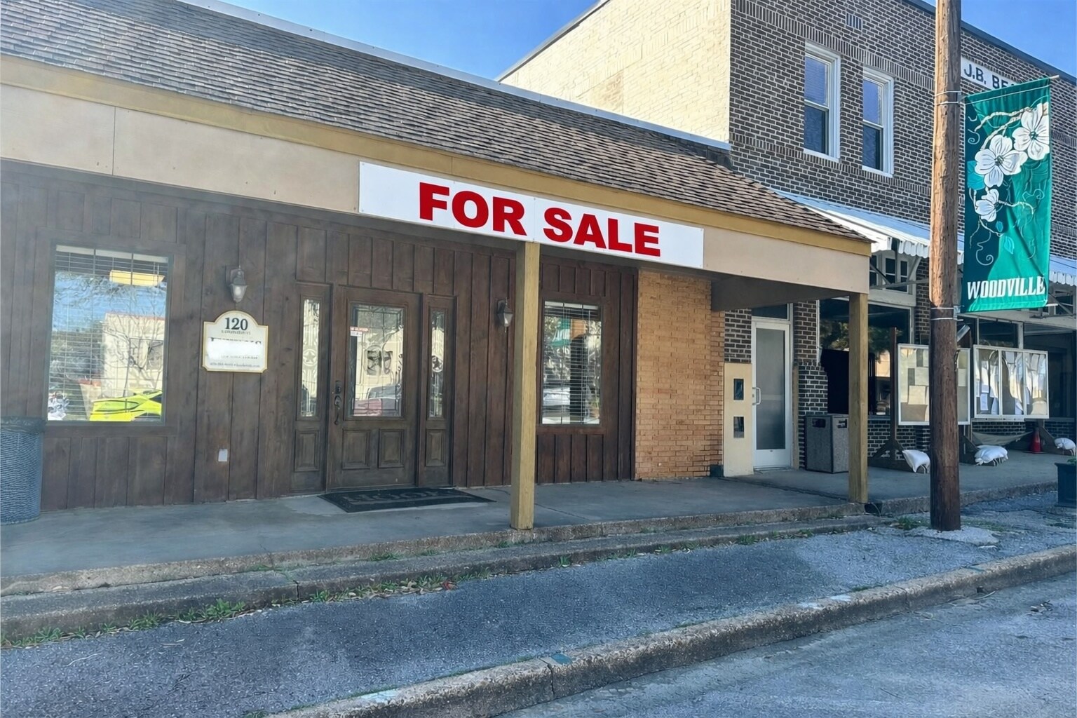 120 S Charlton St, Woodville, TX à vendre Photo principale– Image 1 sur 42