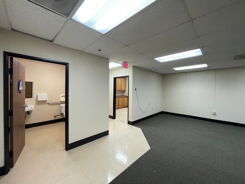 6409 Folsom Blvd, Sacramento, CA à louer - Photo de l’immeuble – Image 3 sur 16