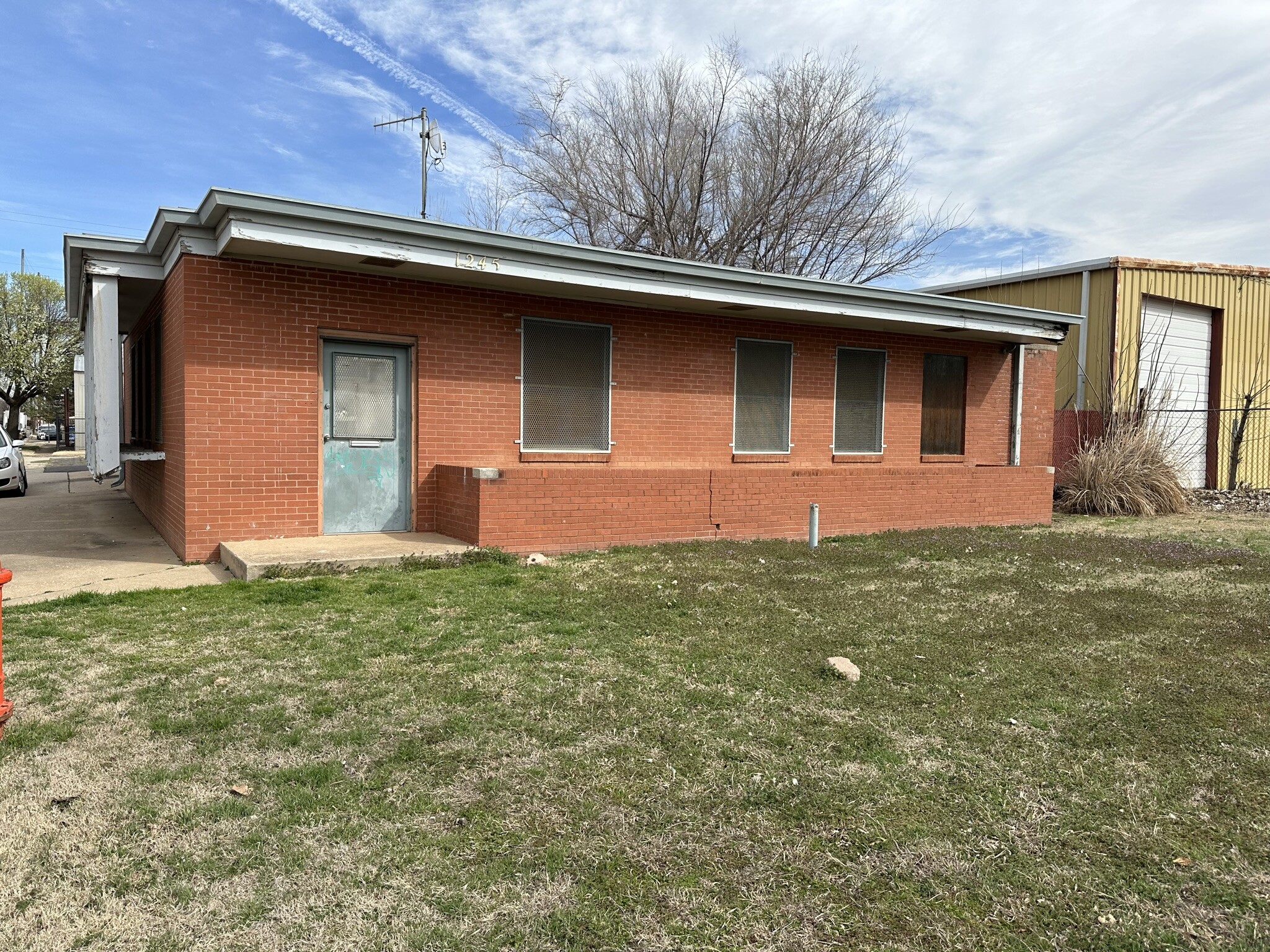 1245 NW 2nd St, Oklahoma City, OK à vendre Photo de l’immeuble– Image 1 sur 15