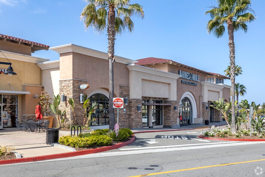 2217-2739 Vista Way, Oceanside, CA à louer - Photo de l’immeuble – Image 3 sur 86
