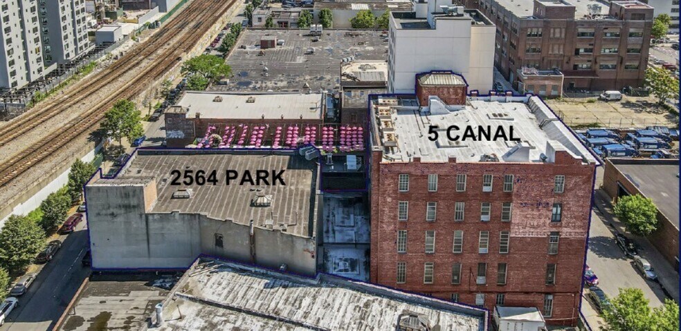 3-7 Canal Plaza Ave, Bronx, NY à vendre - Photo de l’immeuble – Image 2 sur 34