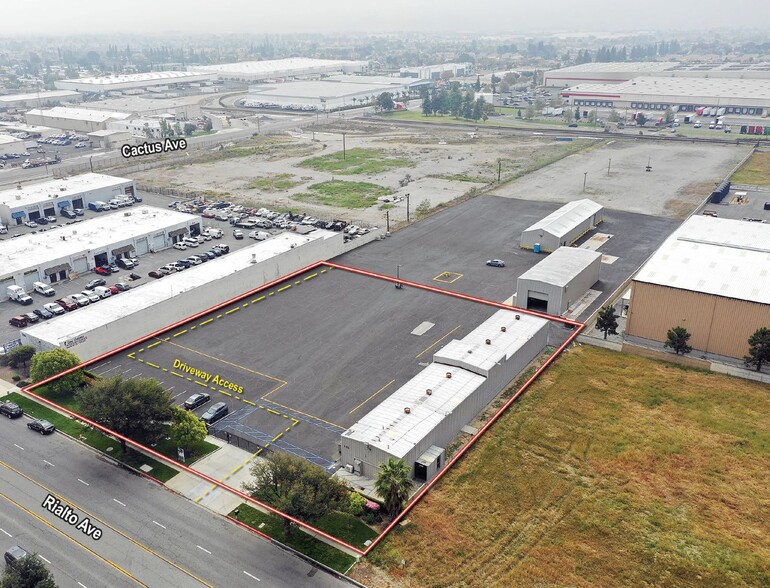 805 W Rialto Ave, Rialto, CA à louer - Aérien – Image 2 sur 12