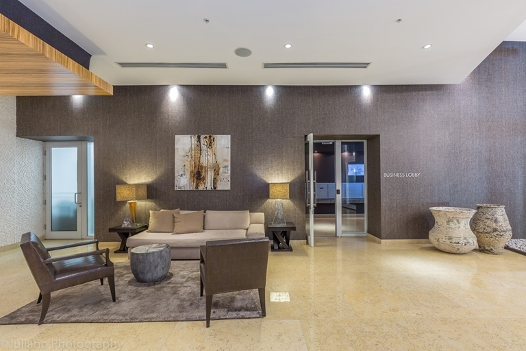 40 SW 13th St, Miami, FL à louer - Photo intérieure – Image 3 sur 3